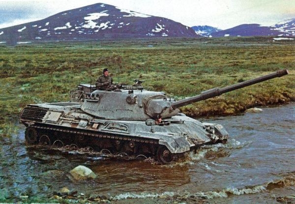 Revell 03240 Leopard 1