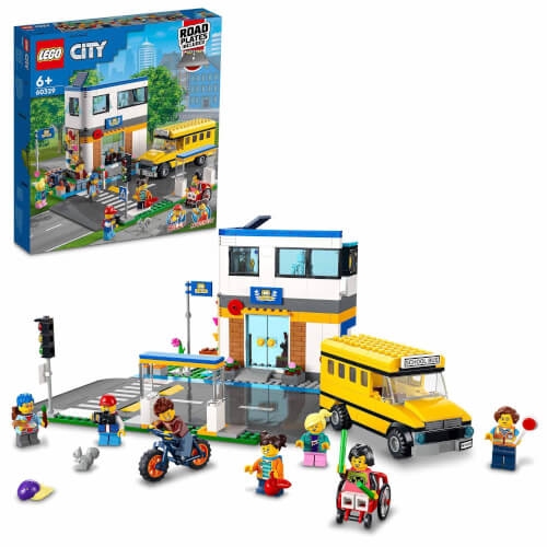 LEGO® City 60329 Schule mit Schulbus