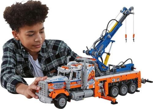 LEGO® Technic 42128 Schwerlast-Abschleppwagen